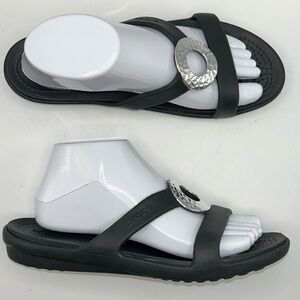 Crocs Womens Sanrah Hammered Metallic Wedge Flip Flops size 9